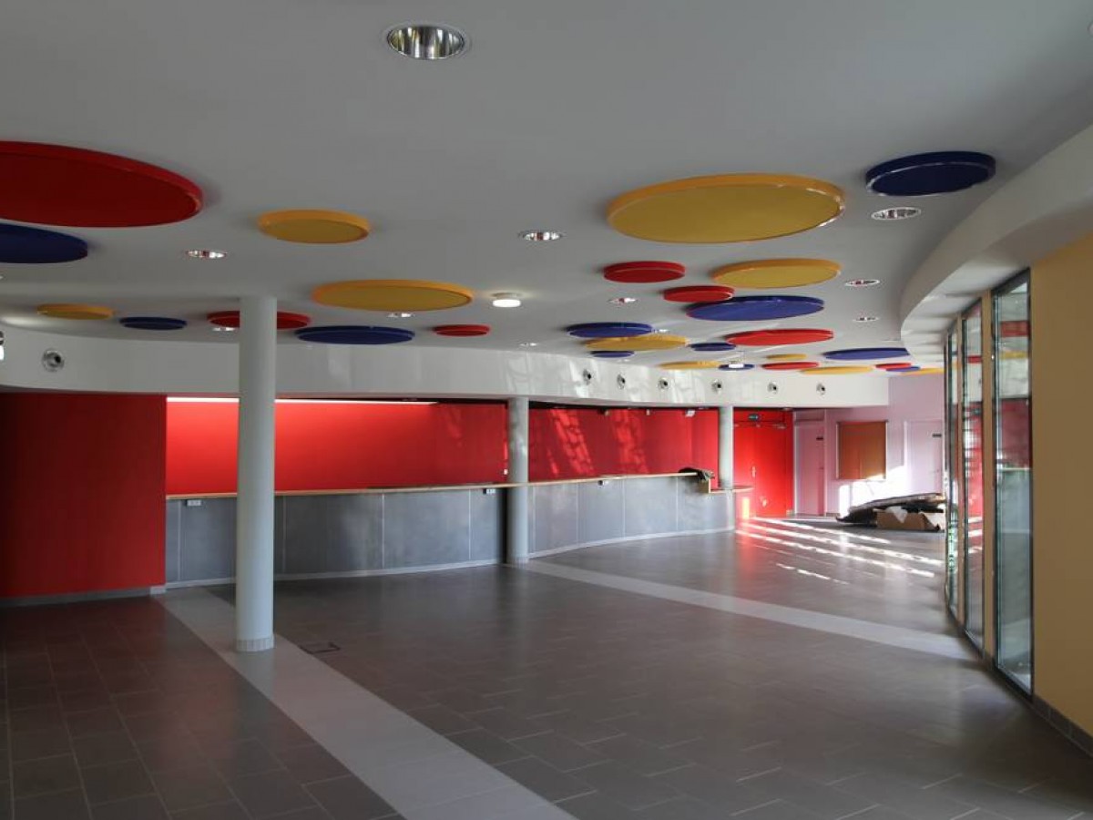 absorption acoustique par panneaux en plafond ronds